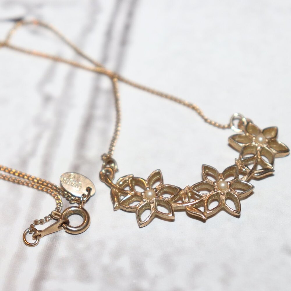 🌼💛📿 VINTAGE GOLD & PEARL FLOWER NECKLACE BY CITATION · 16"